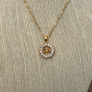 Gold tone stainless steel/Pendant Necklace with Crystal Details